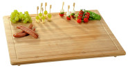 Kesper Schneide- und Herd Abdeckplatte mit Füßchen, 56 x 50 cm, Höhe 4 cm, rutschhemmend, FSC®-Bambus, Schneidebrett Holz mit Saftrinne 