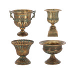 Rivanto® Aged Metal Urne, Gartendekoration aus Eisen, wahl aus 9 verschiedenen Motiven 