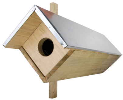 Esschert Design Nistkasten, Vogelhaus Steinkauz aus Holz, ca. 81 cm x 31 cm x 52 cm 